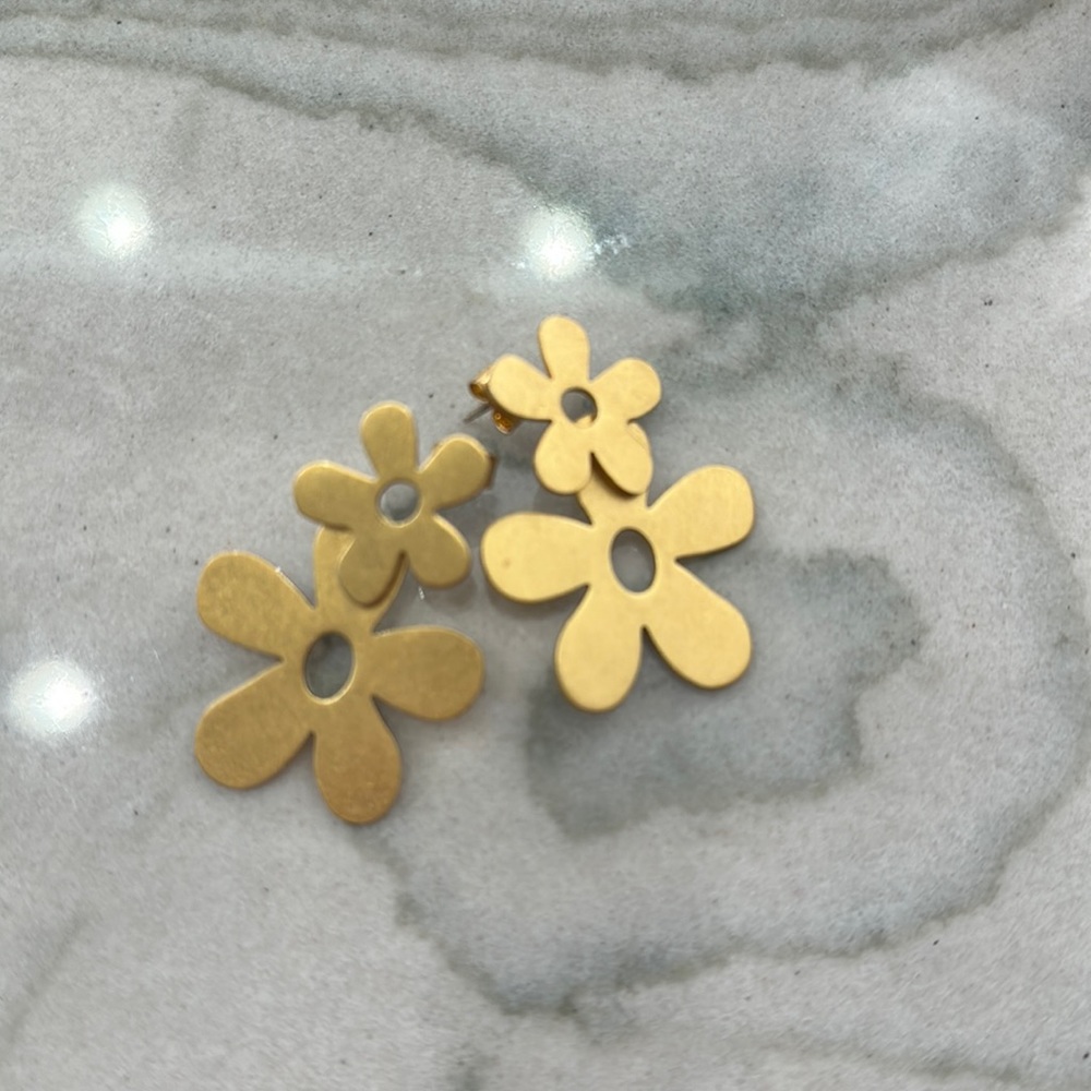 Madewell gold earrings